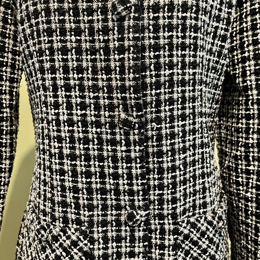 Crescent Long Tweed Jacket - Picture 4 of 6